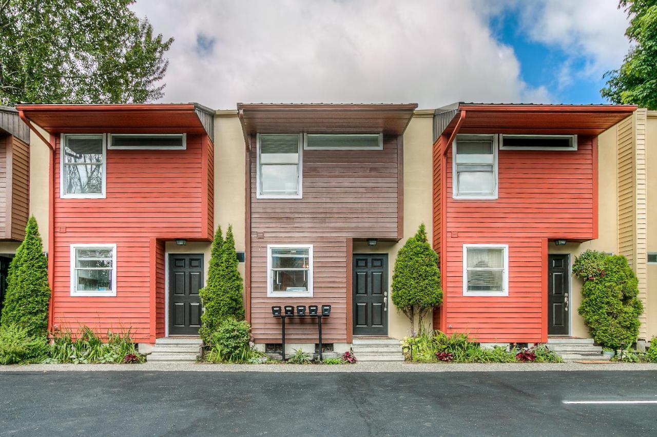 Moon River Suites #1 North Bend Exterior photo